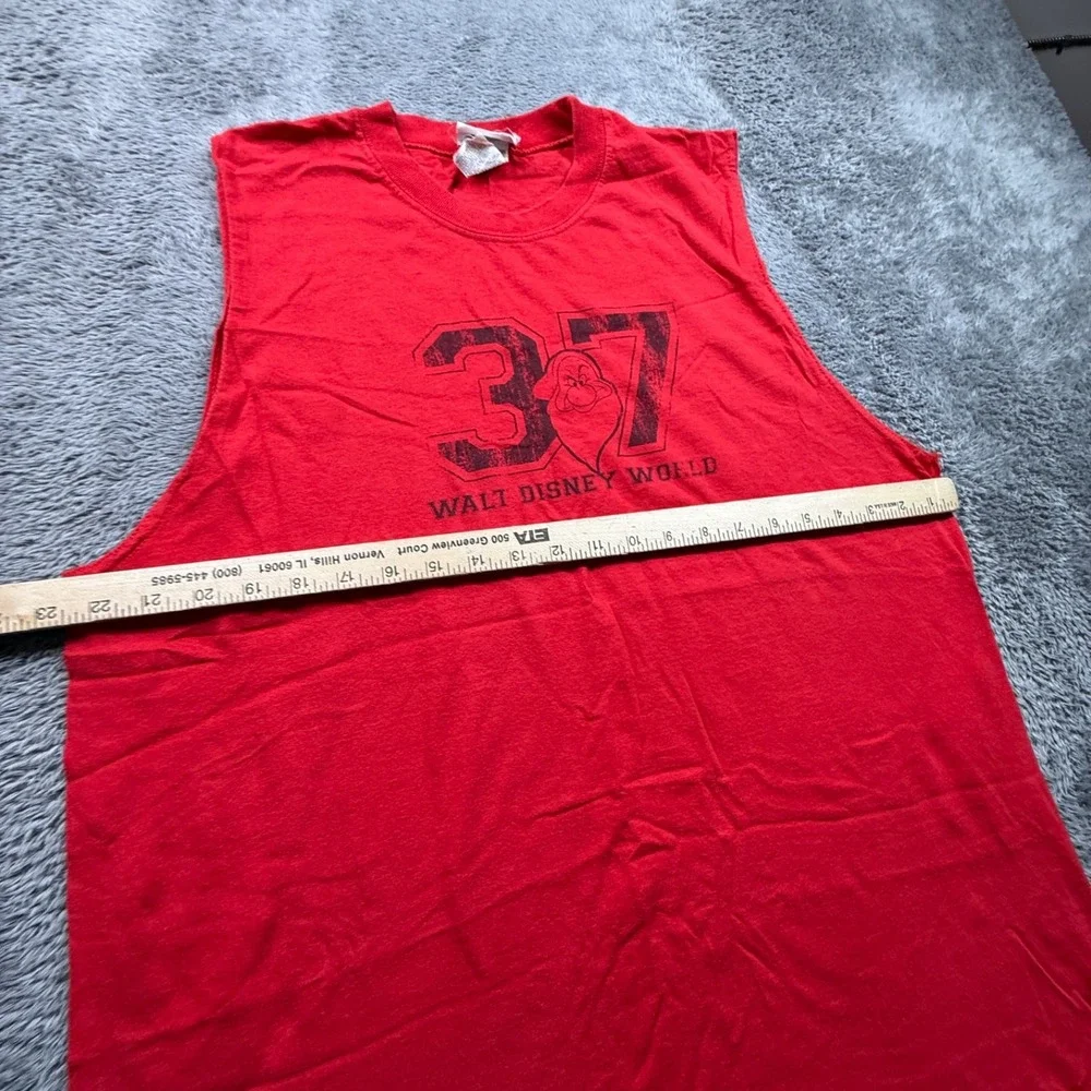 Vintage Disney Grumpy Dwarf Tank #37 Red Mens XL Crew Neck Sleeveless Shirt